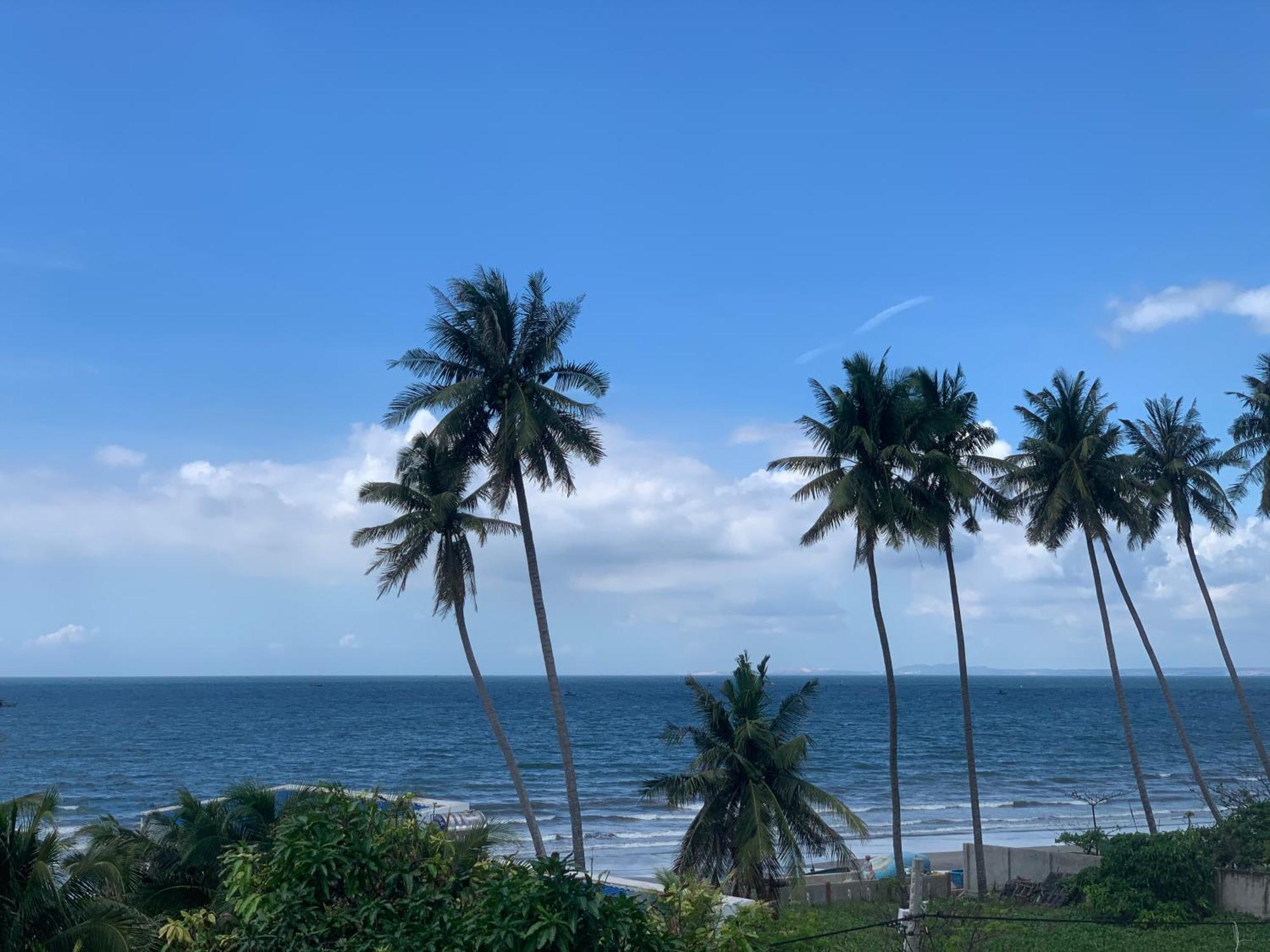 A L Y S S A Seaside Muine Hotel Mui Ne Exterior photo